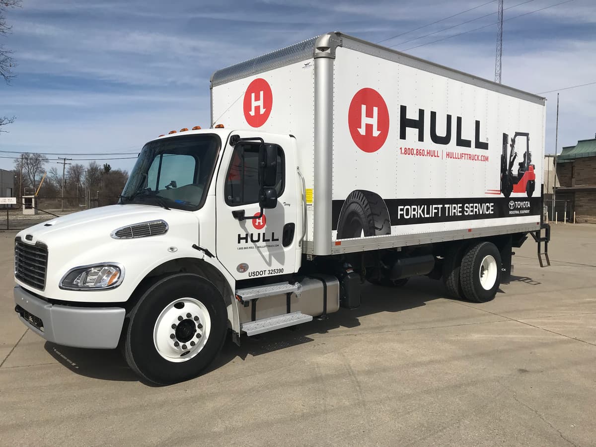 hull box truck