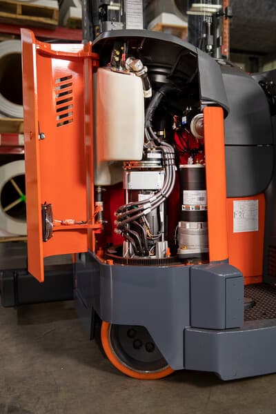 Multidirectional Reach Truck